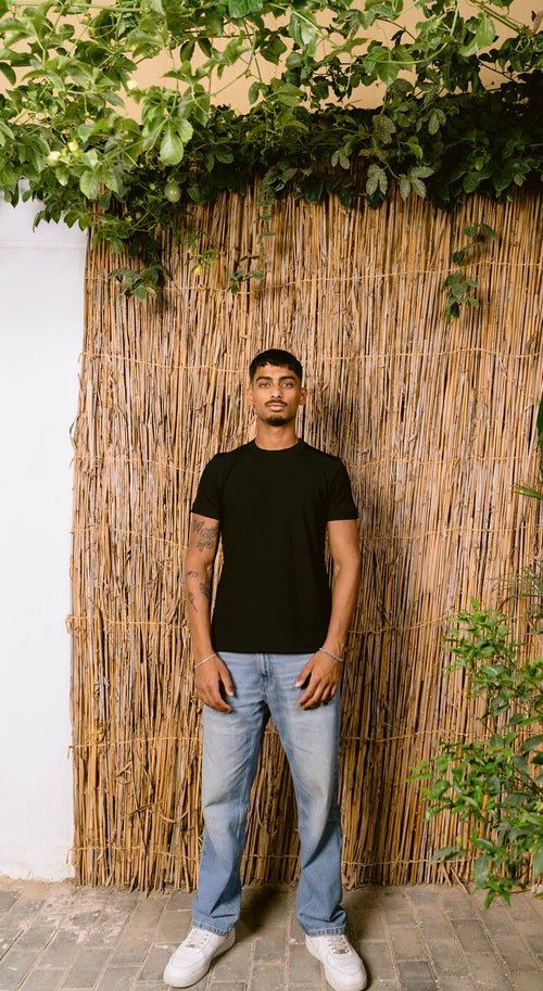 BLACK KNIT T-SHIRT